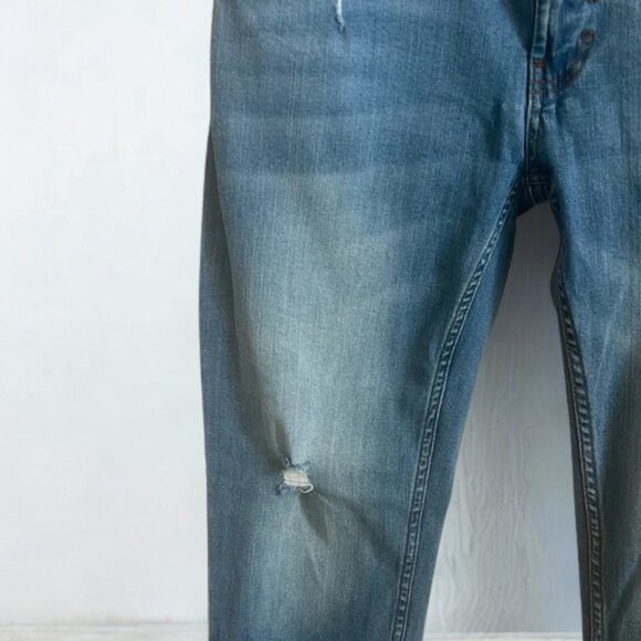 Free Planet Distressed Stretch Jeans — 31x30 Medium Wash - Picture 4 of 10